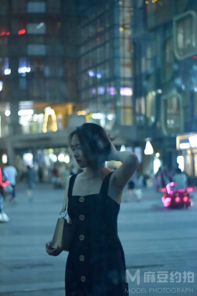 夜景模特