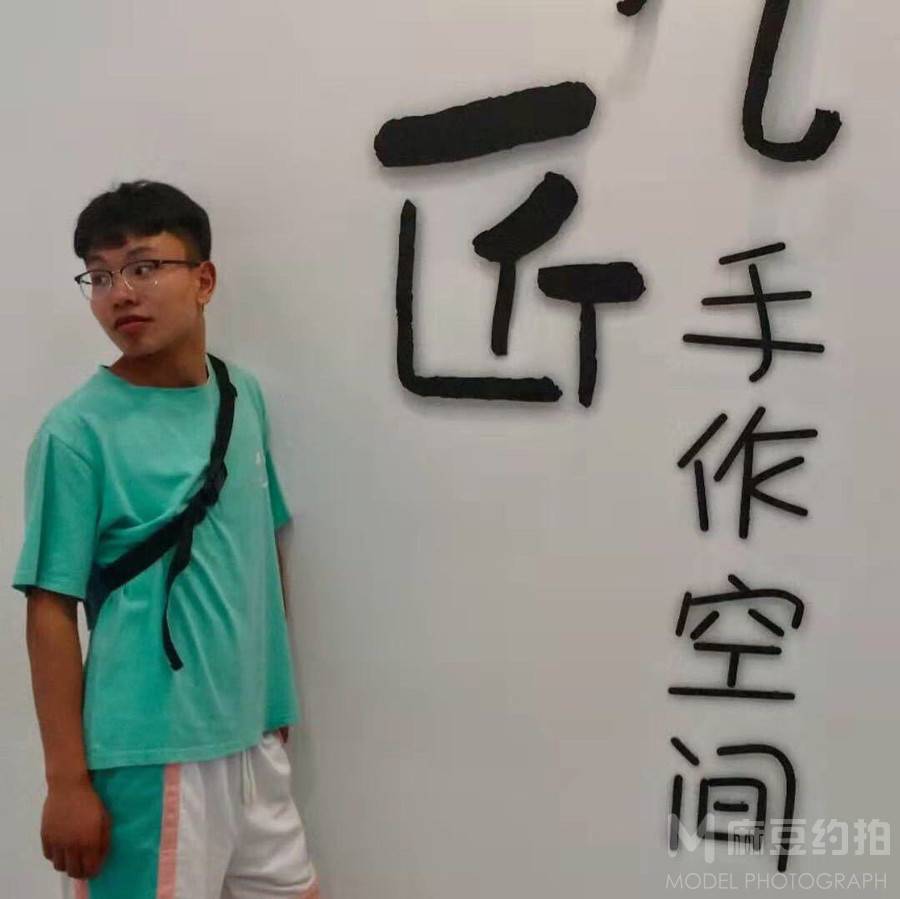 胶片模特
