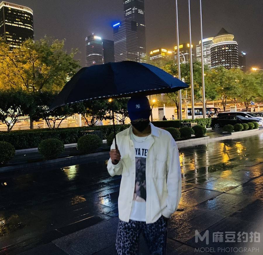 夜景模特