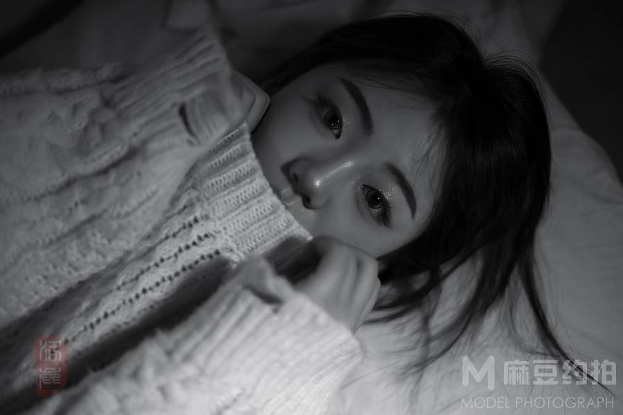 黑白模特