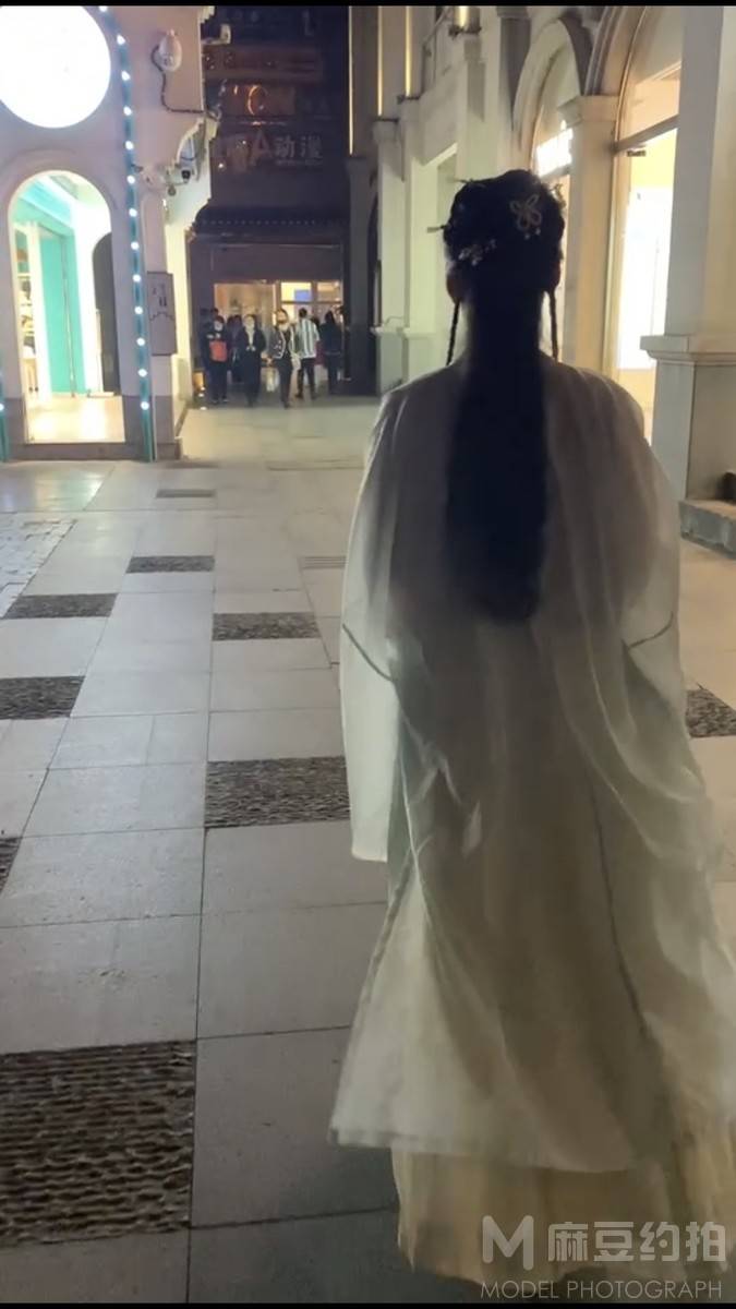 妆容模特