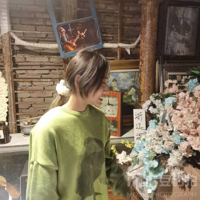 妆容模特