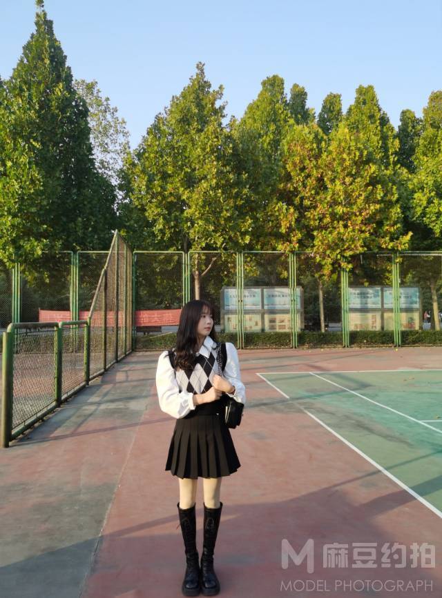 校园模特