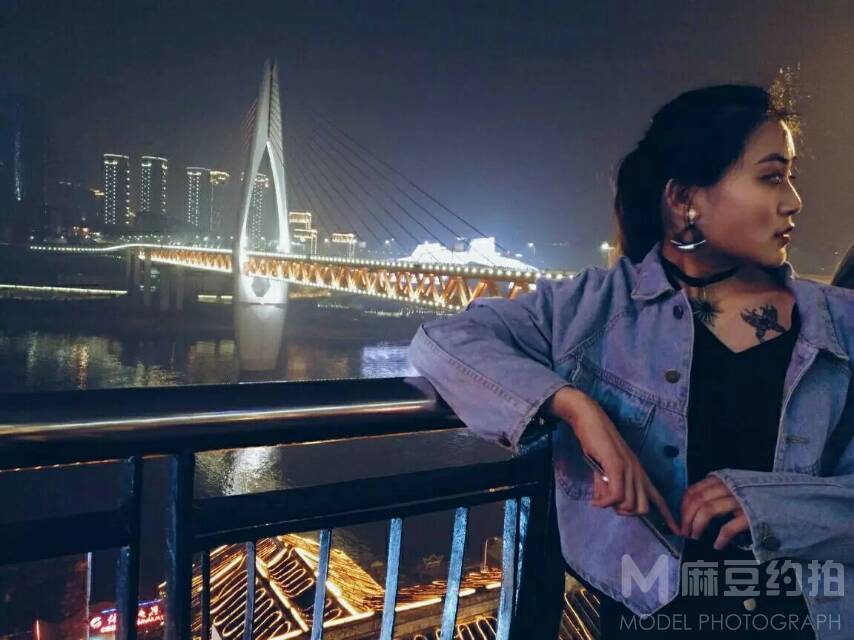 纪实模特