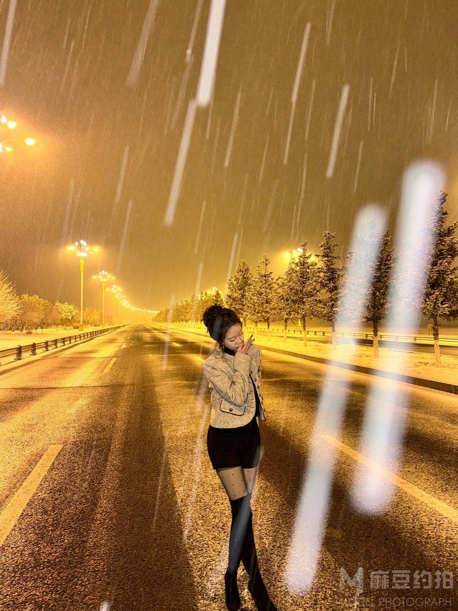 夜景模特