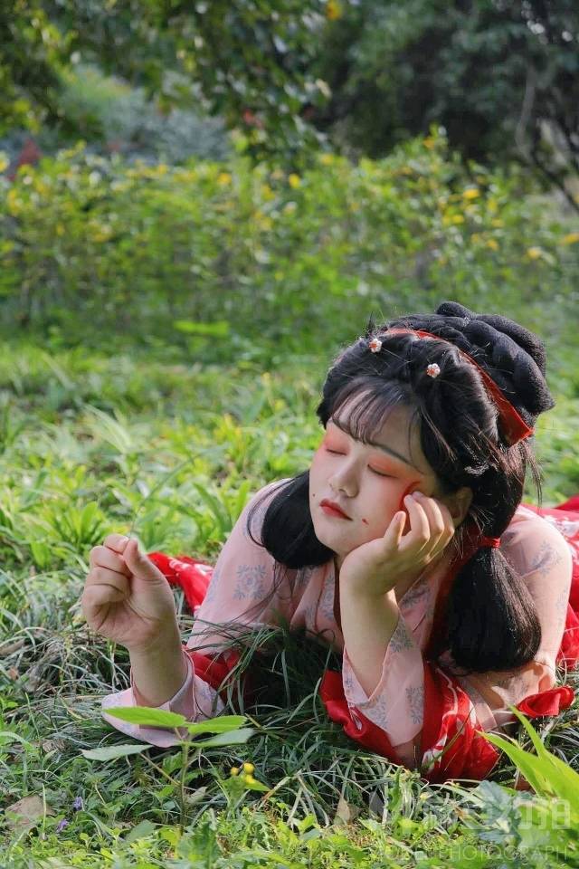 汉服模特