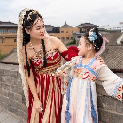汉服模特