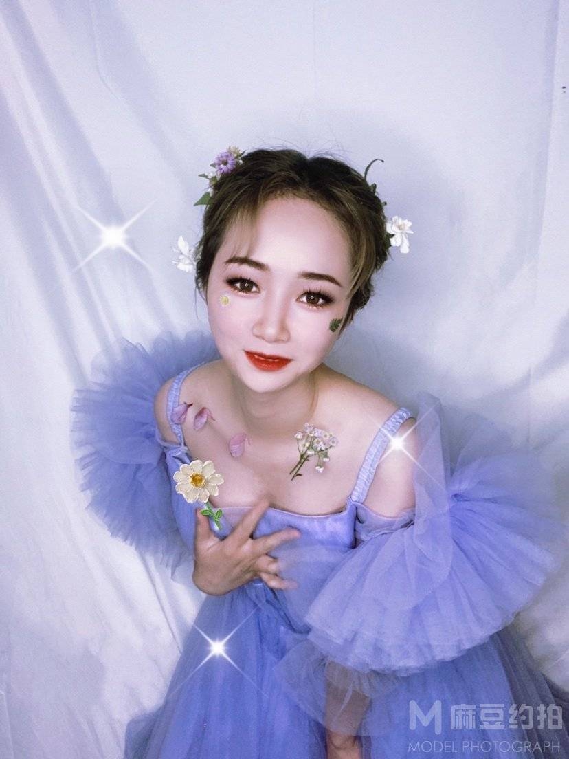 妆容模特