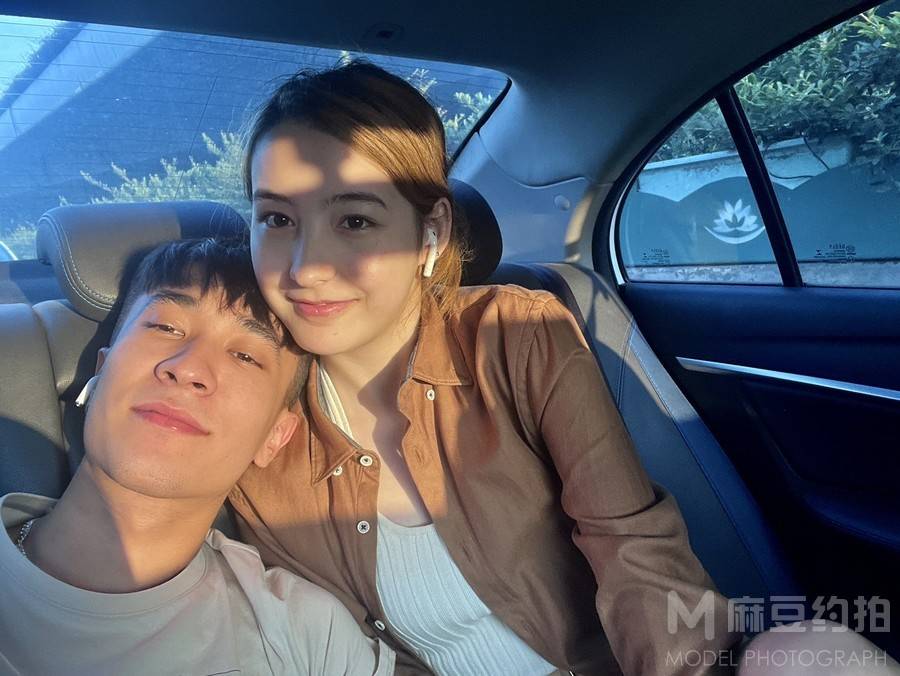 情侣模特