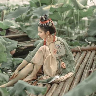 汉服模特