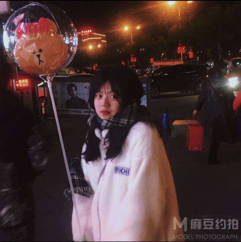 校园模特