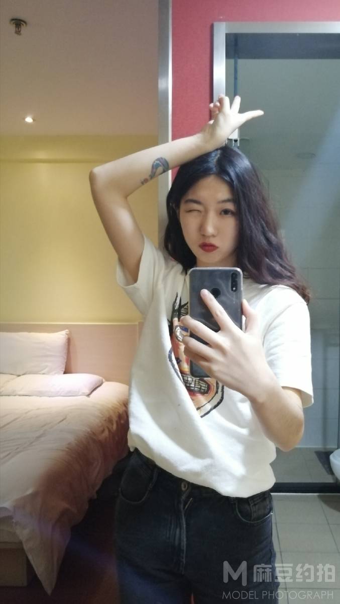 清新模特