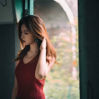 情绪模特