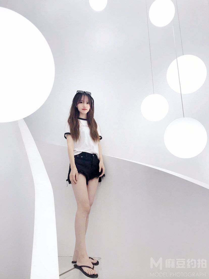 清新模特