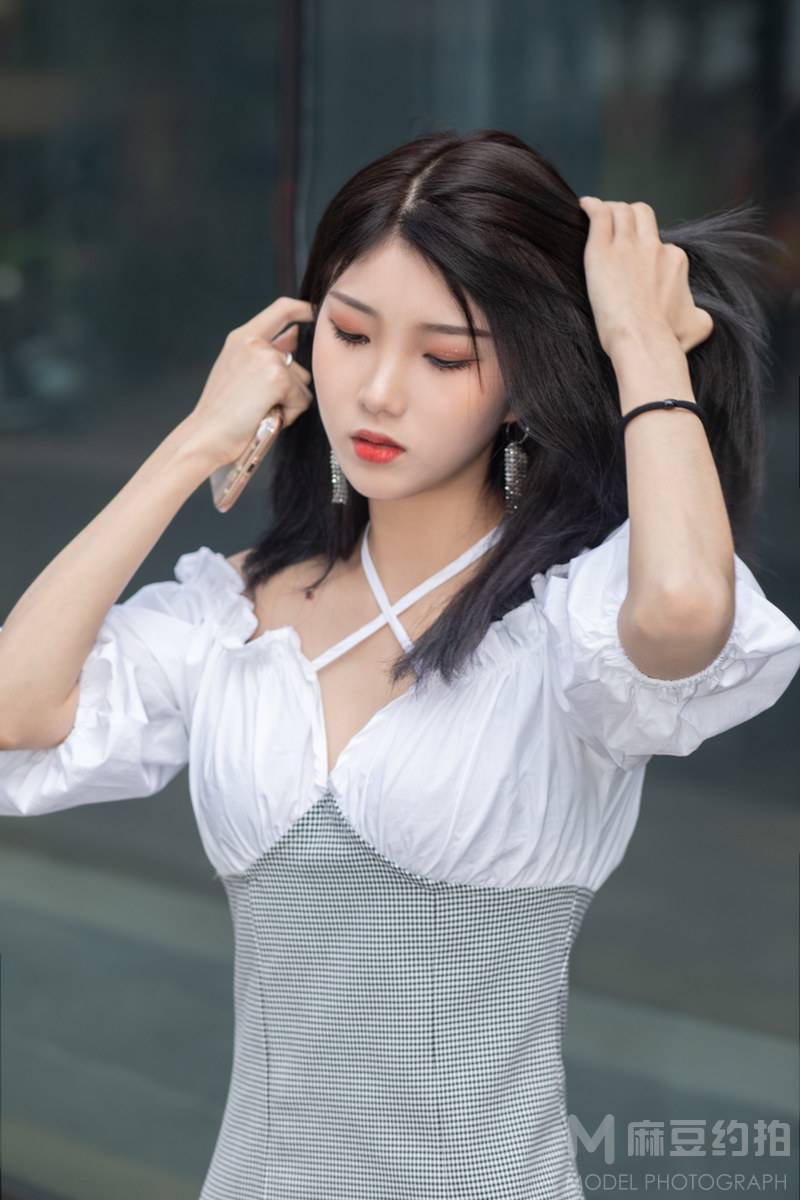 清新模特