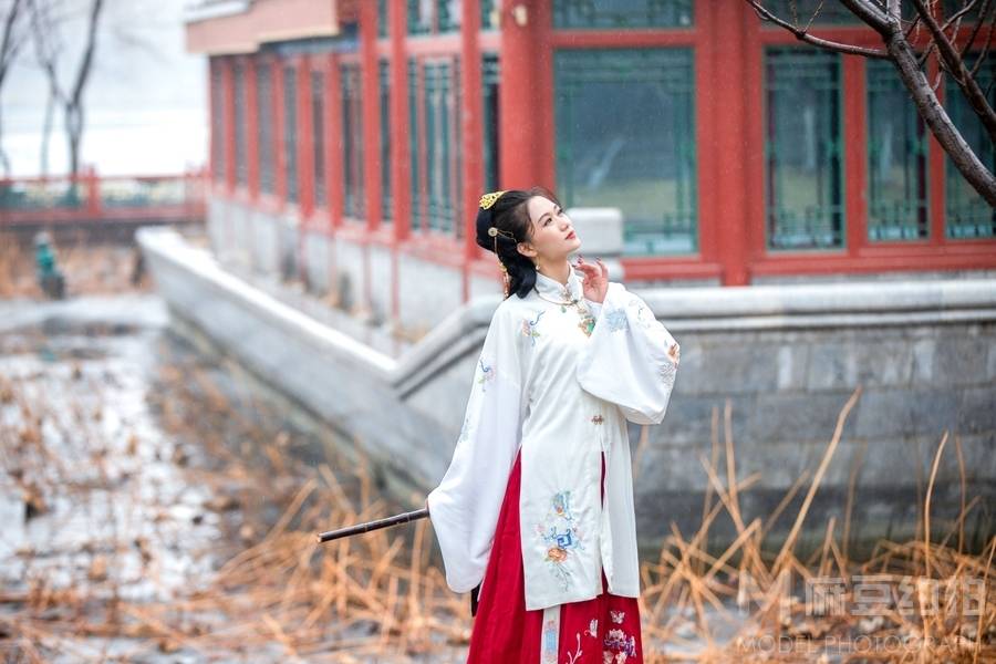 汉服模特