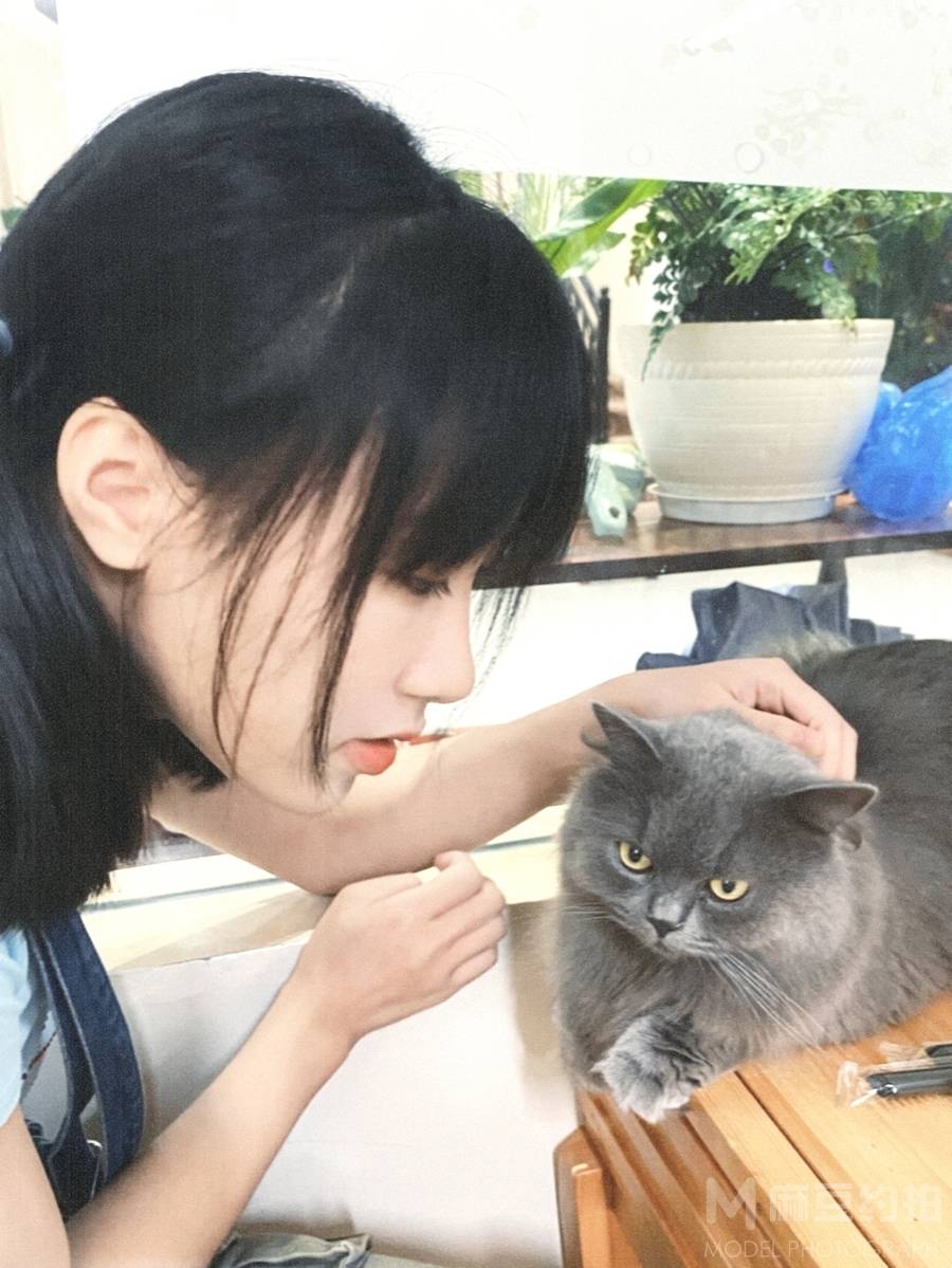 少女模特