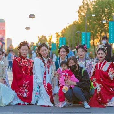 汉服模特
