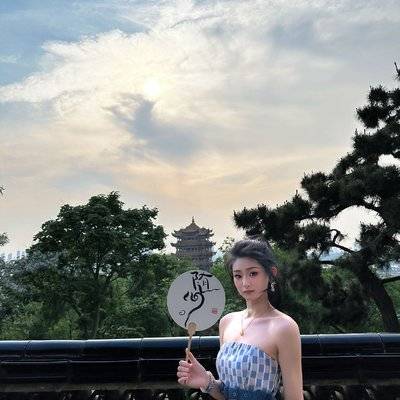 校园模特