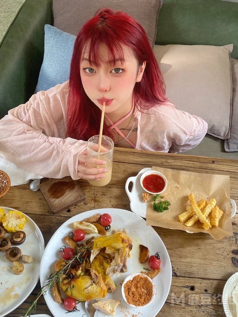 清新模特