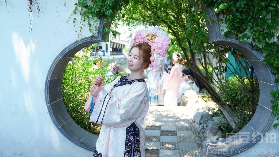 汉服模特