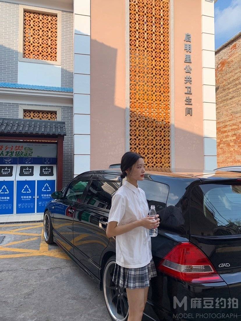 校园模特