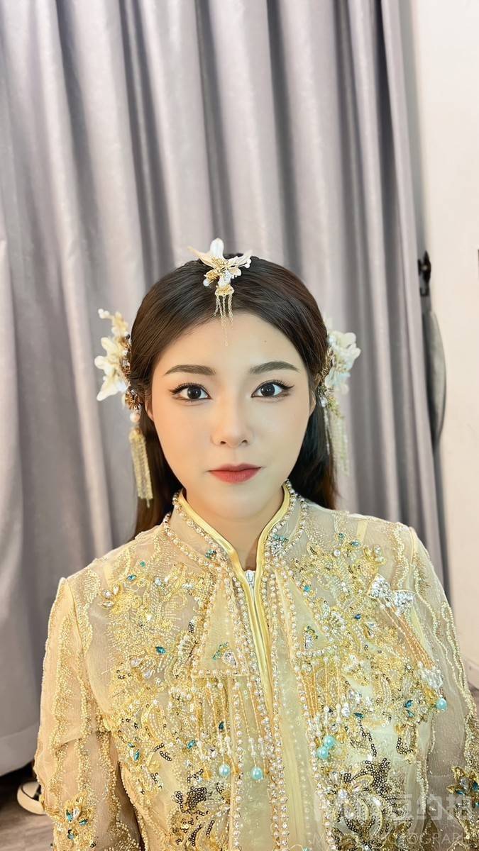 妆容模特