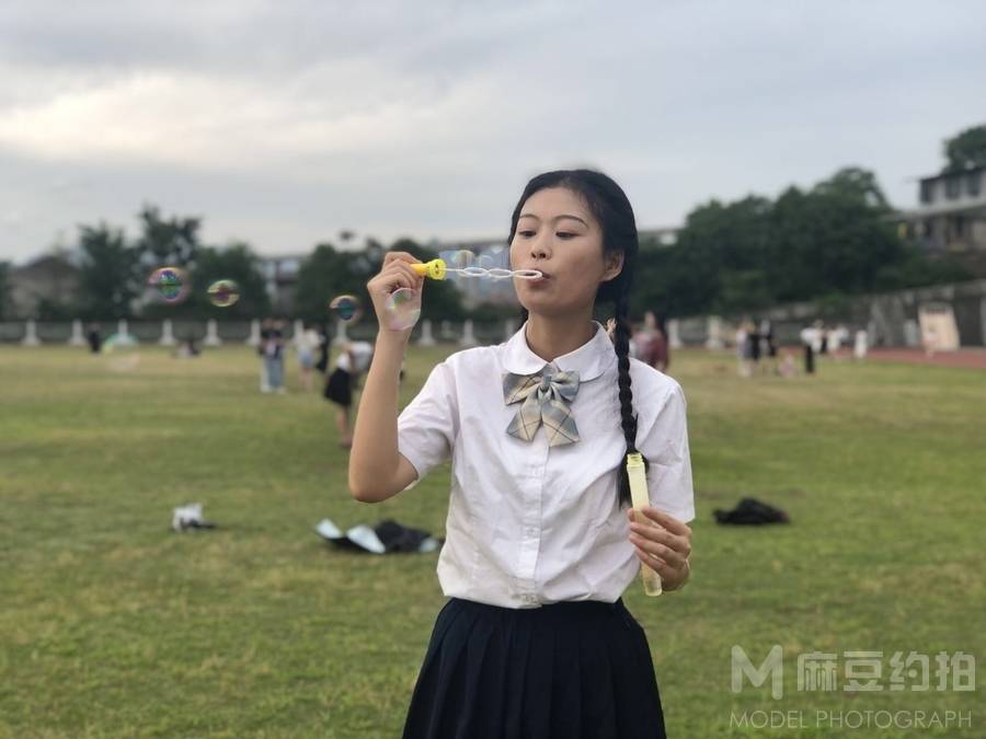 校园模特