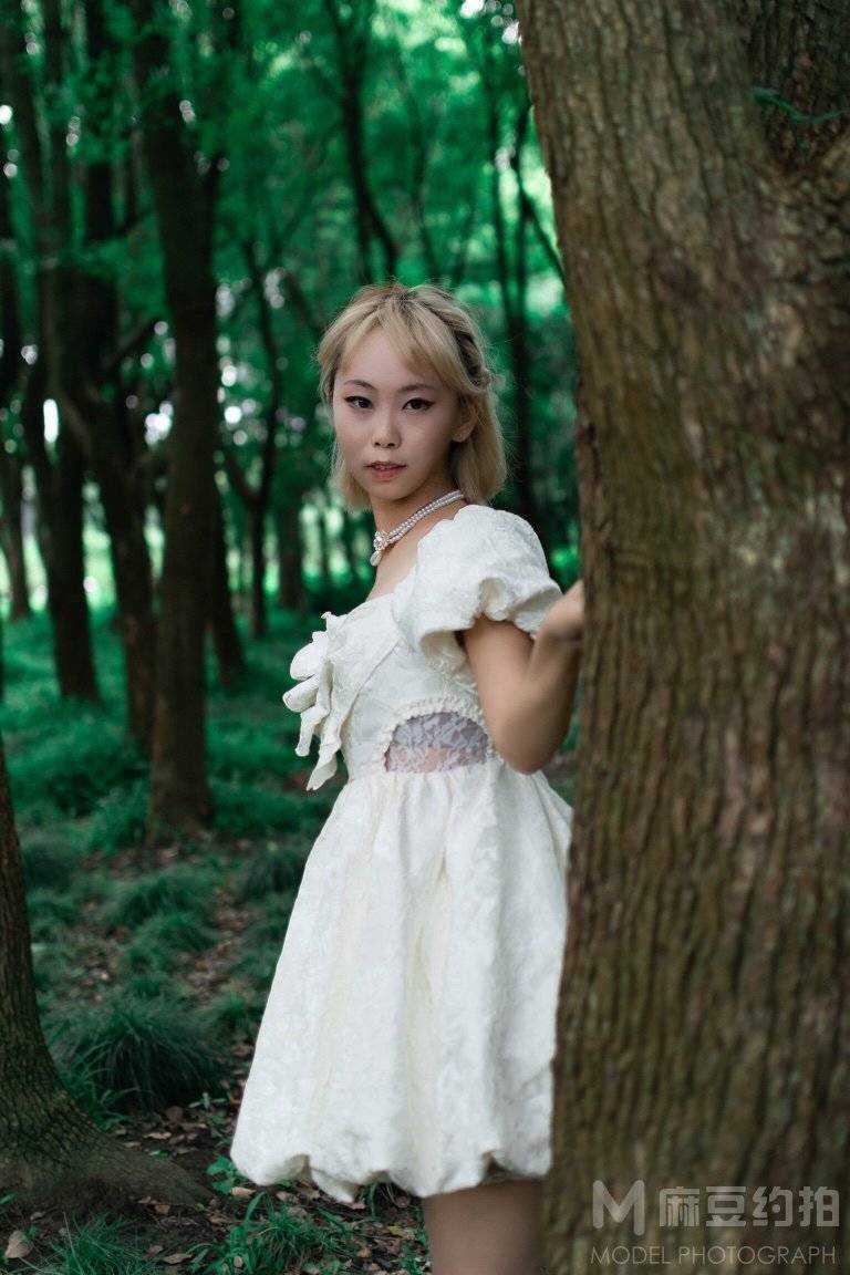 清新模特