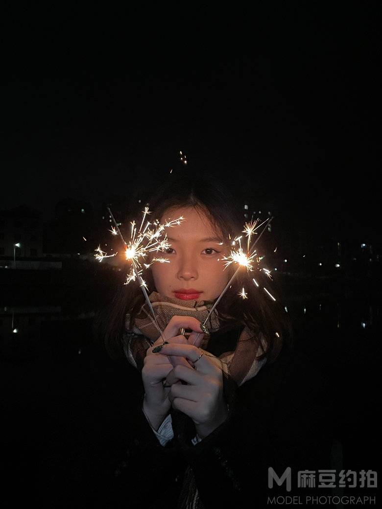 夜景模特
