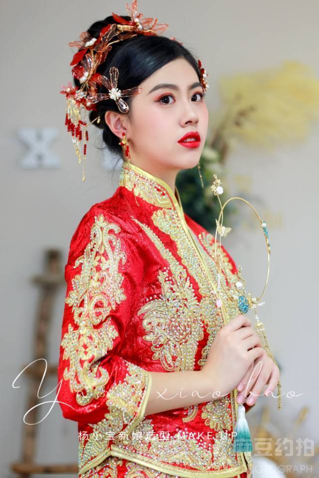 妆容模特