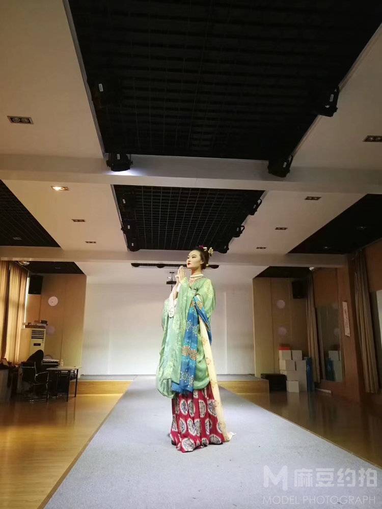 古风模特