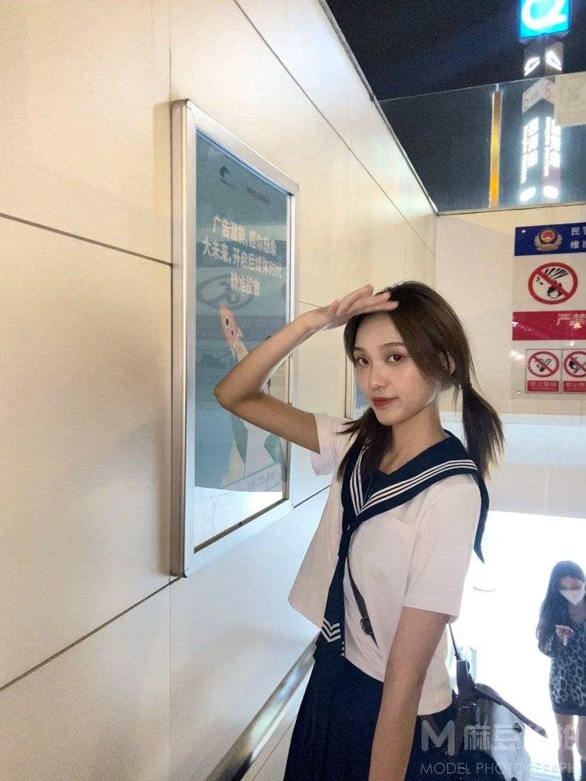 校园模特