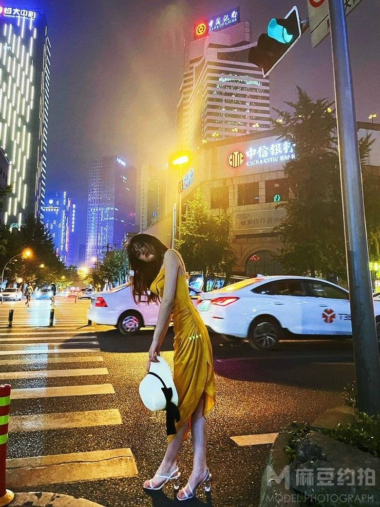情侣模特