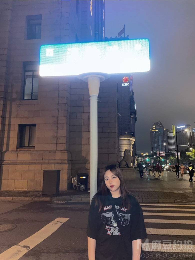 夜景模特