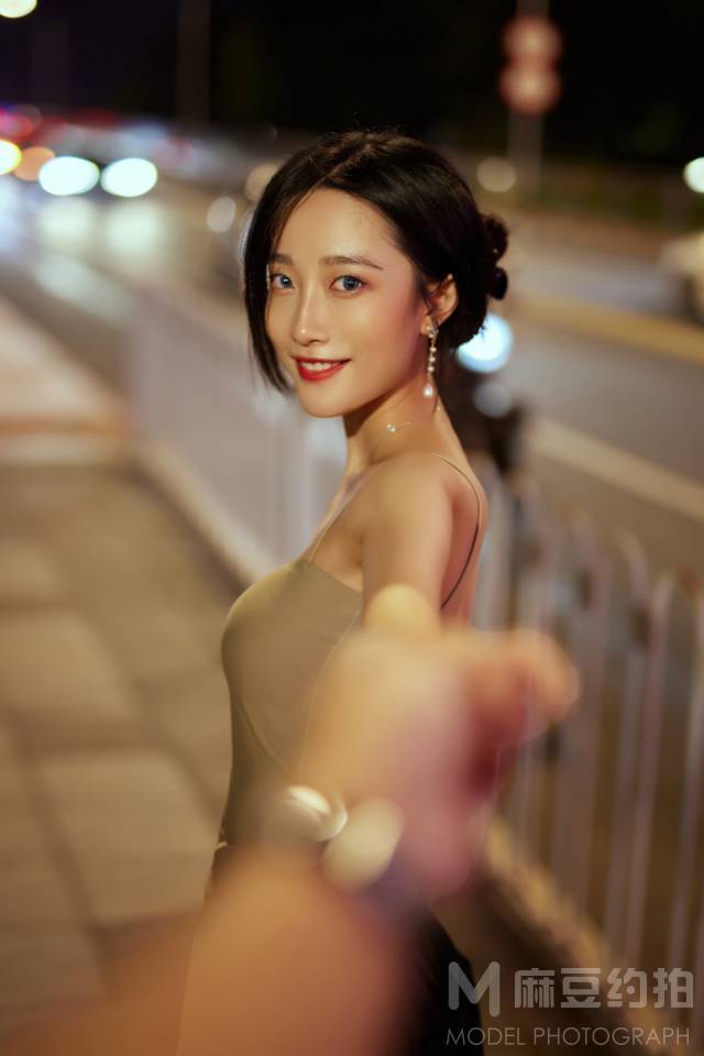 夜景模特