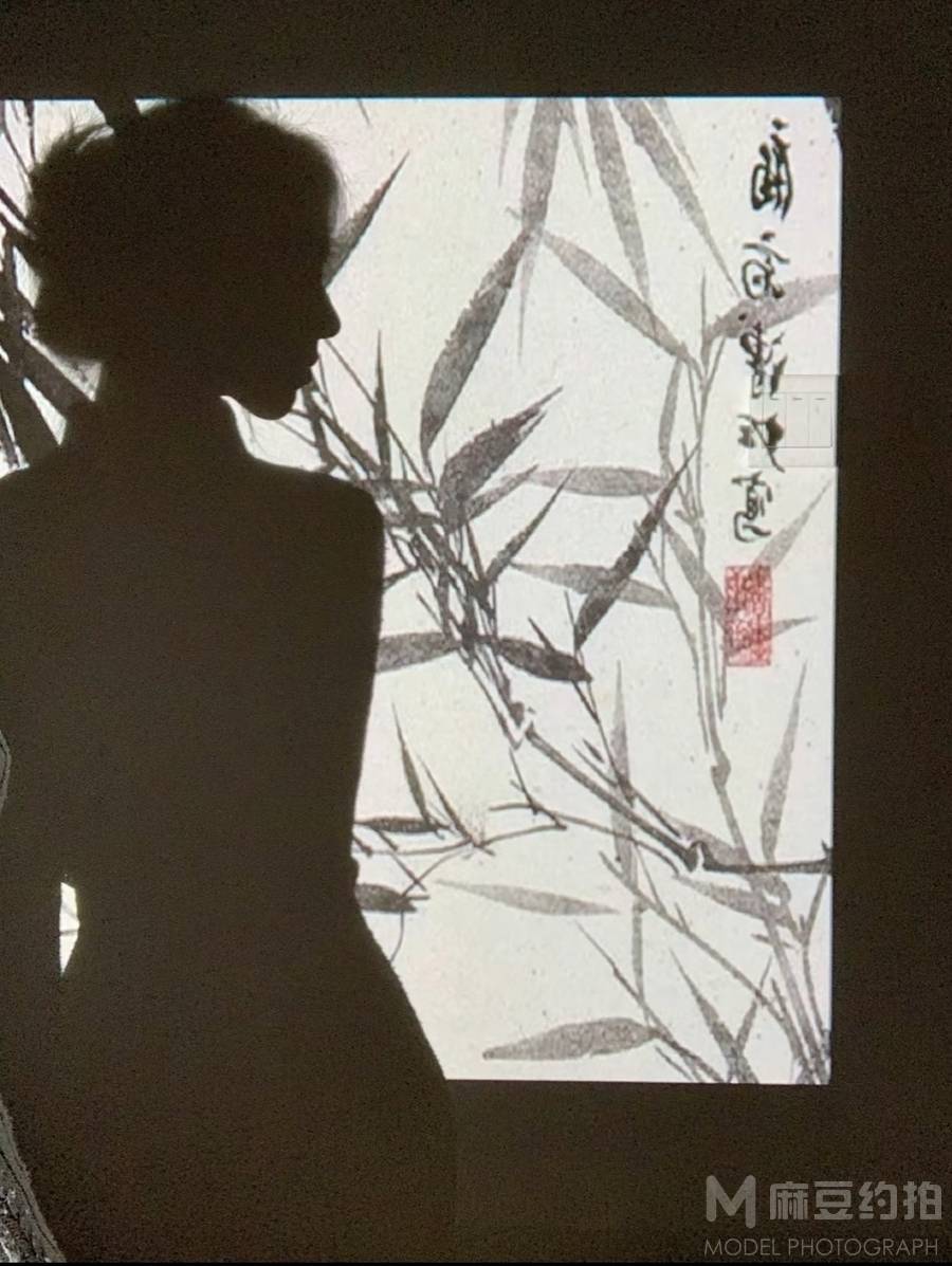 黑白模特