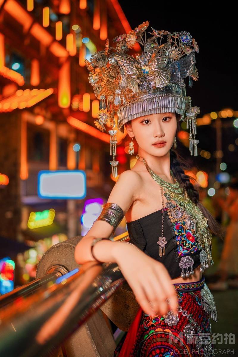 夜景模特
