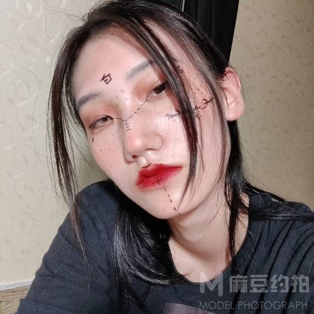 暗黑模特