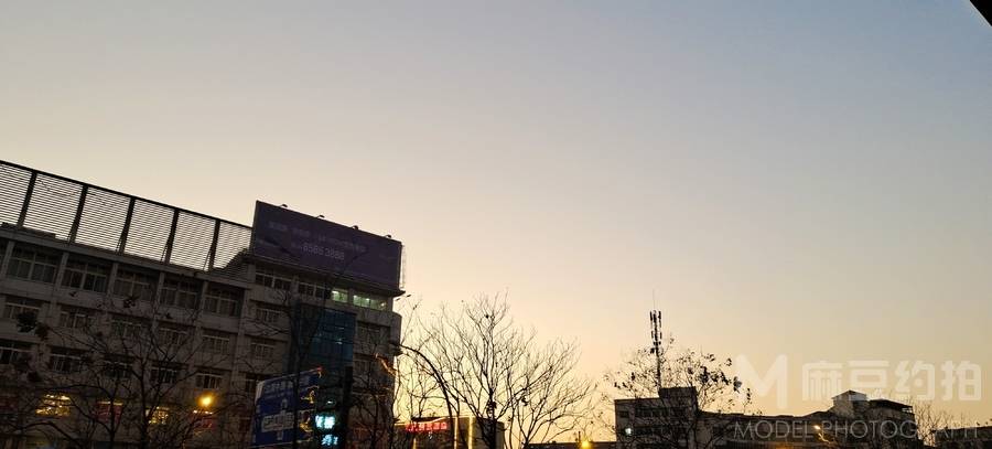 夜景模特