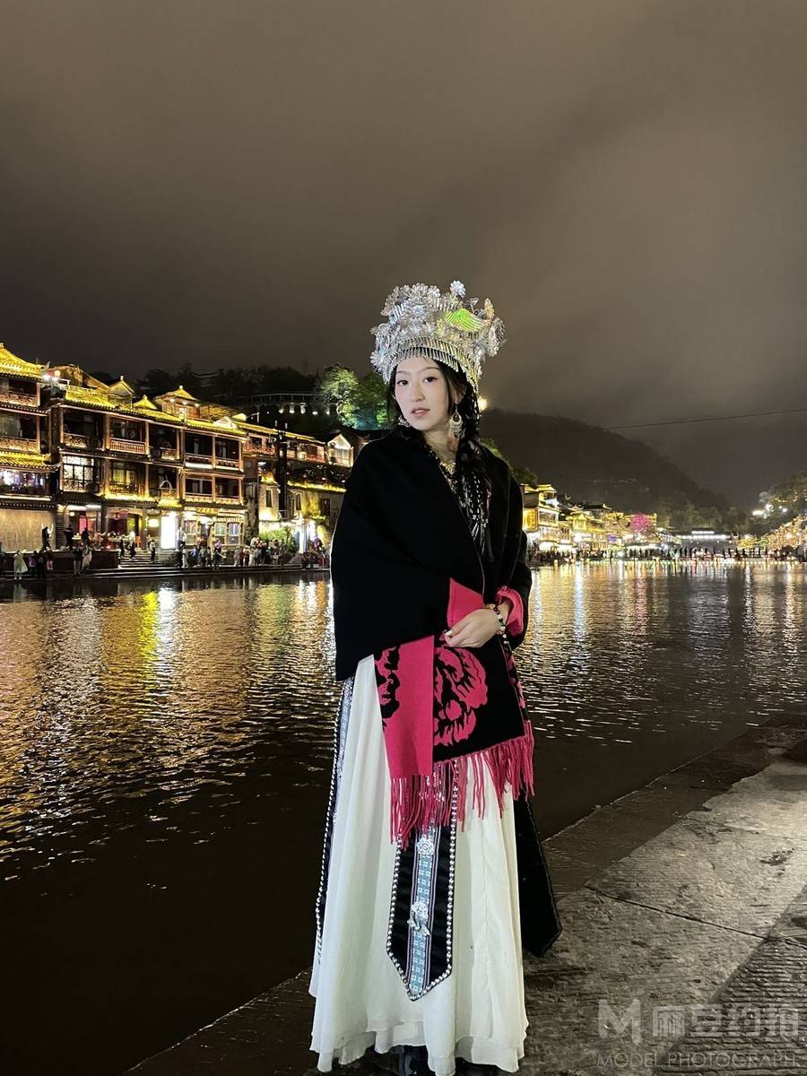 夜景模特