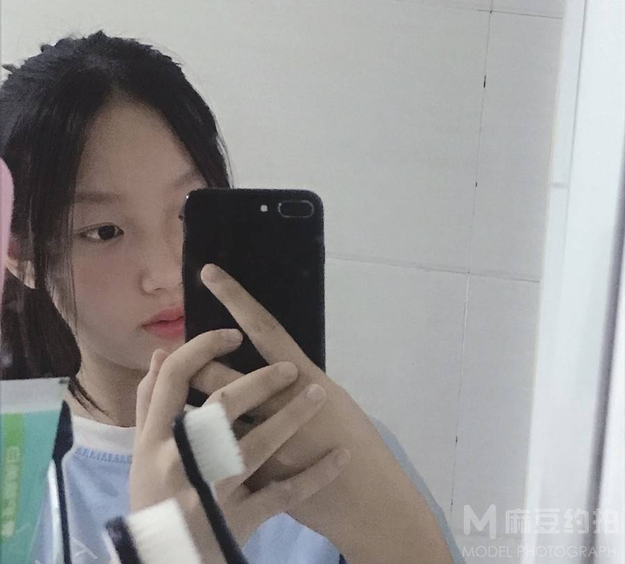 清新模特