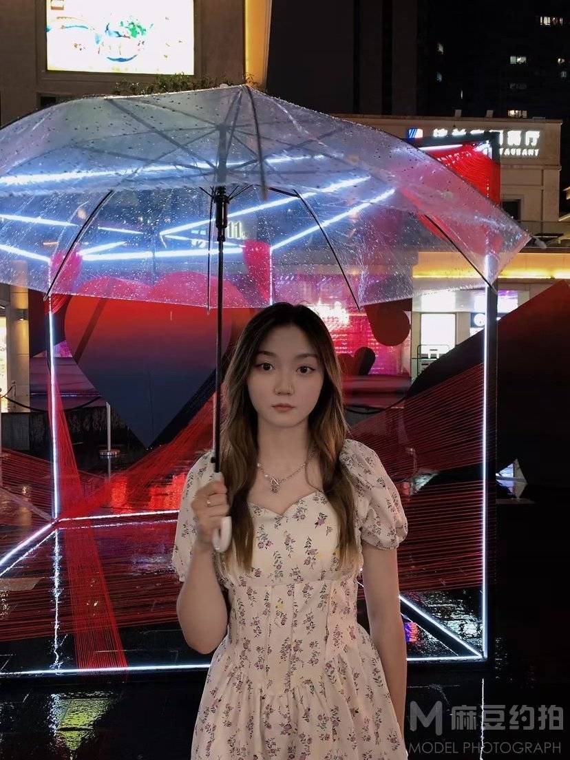校园模特
