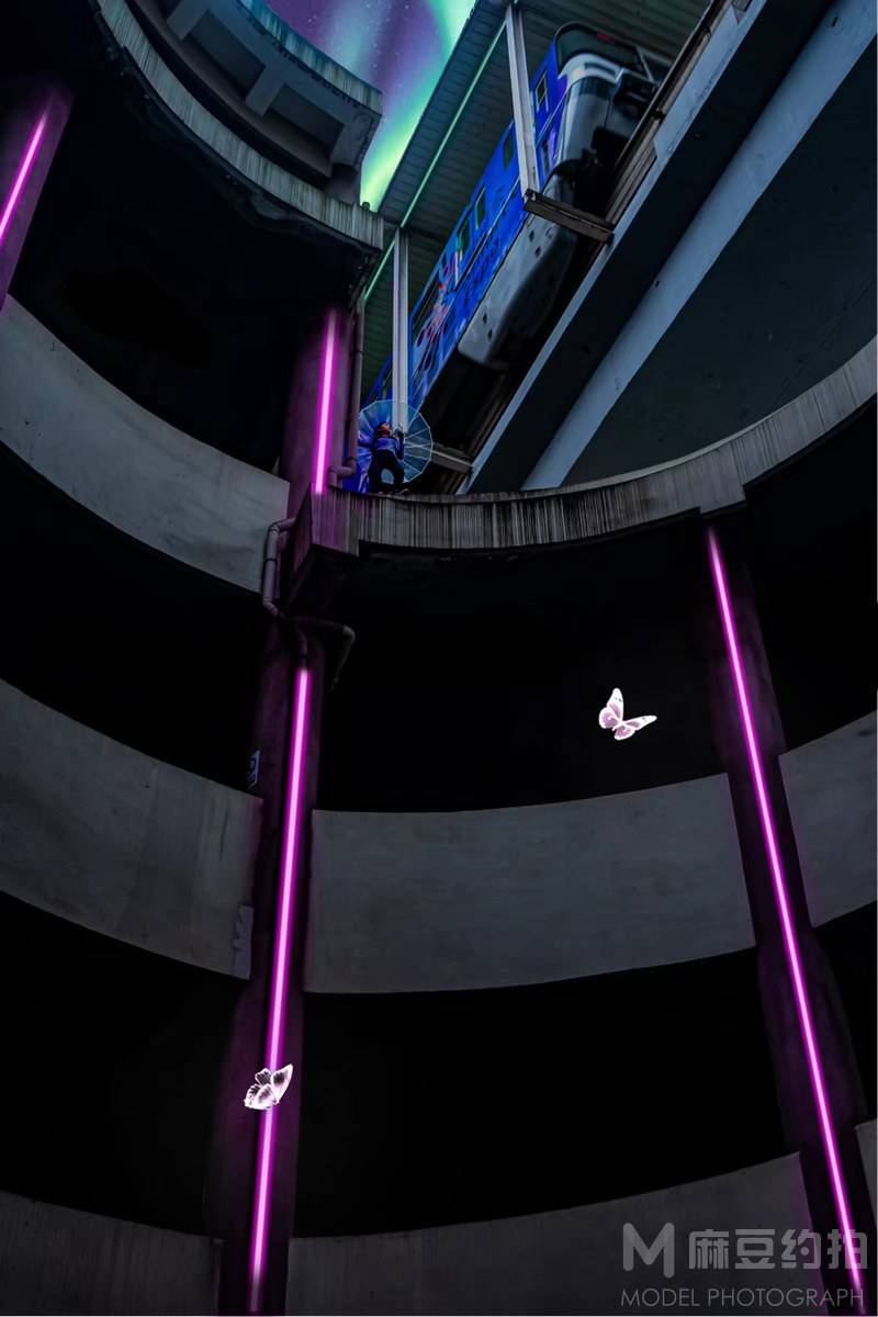 夜景模特