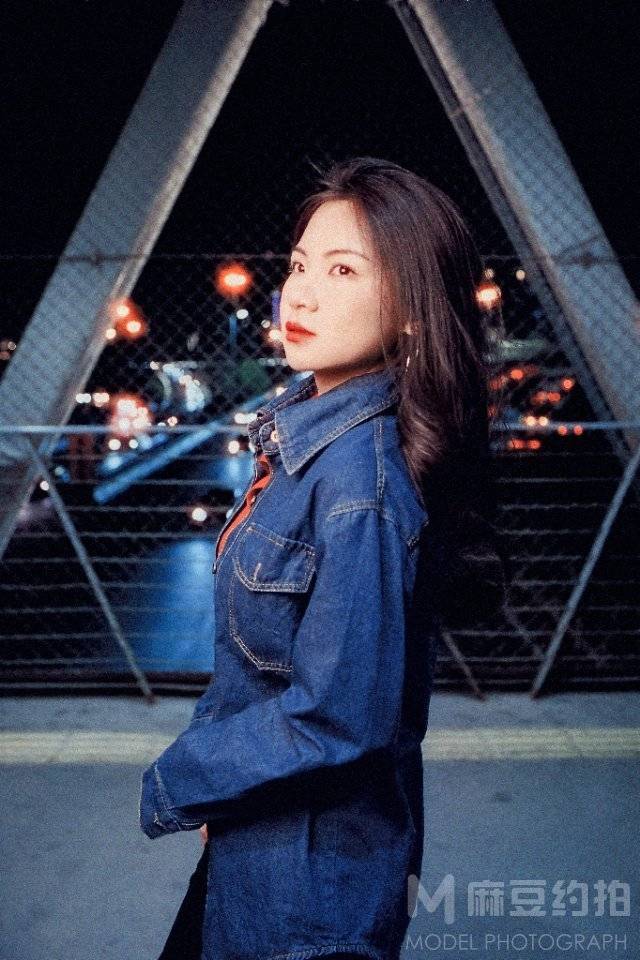 夜景模特