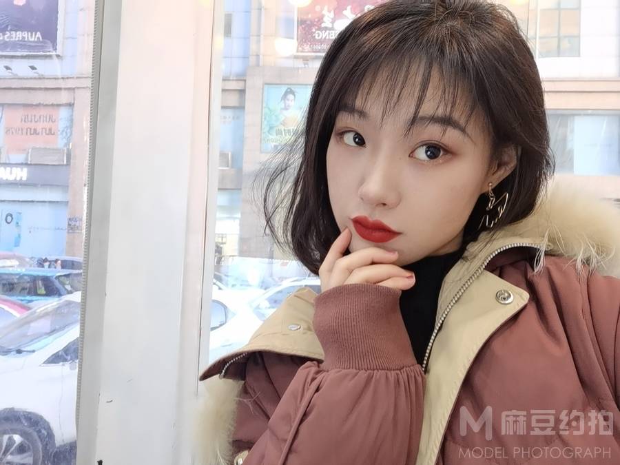 妆容模特