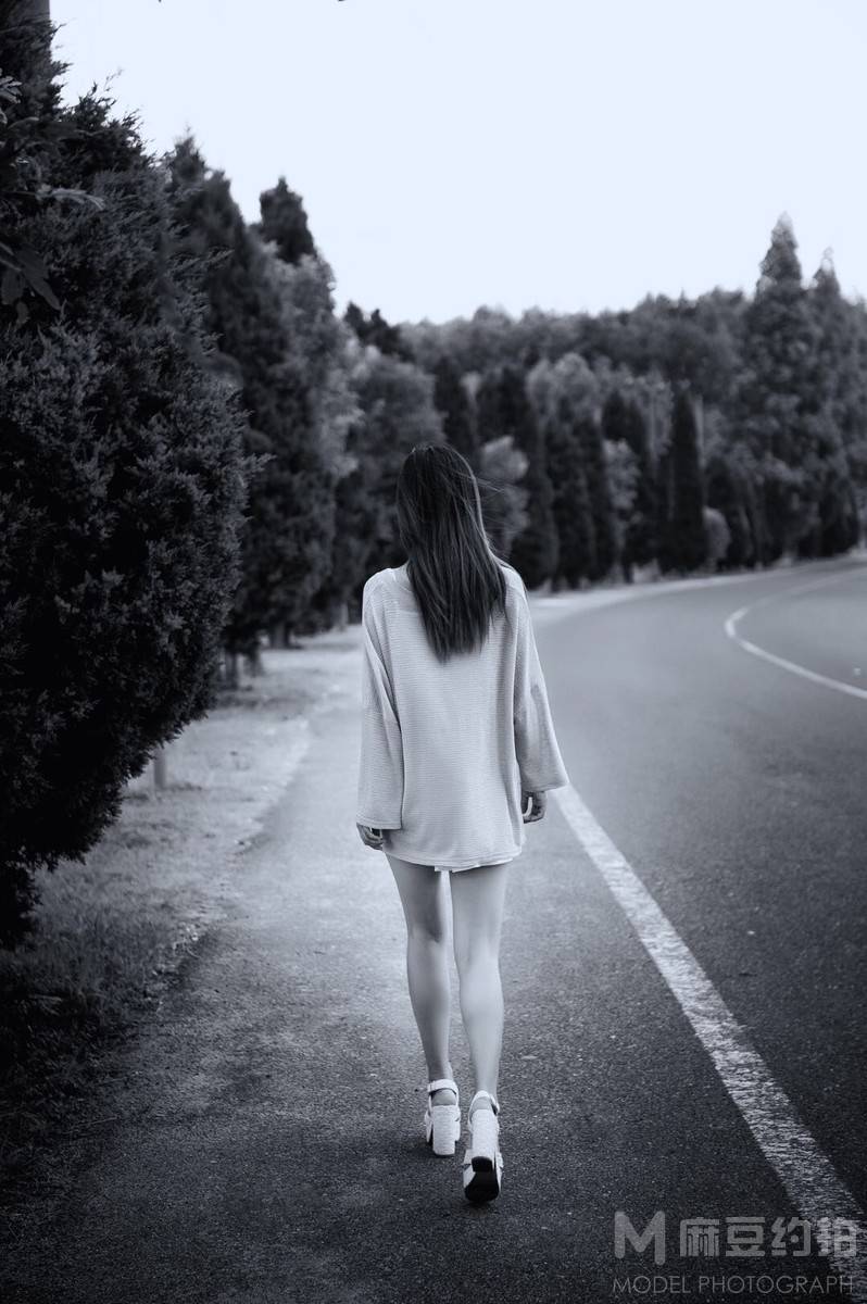 黑白模特