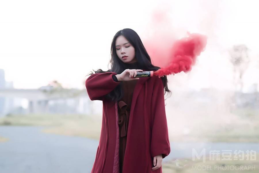 情绪模特