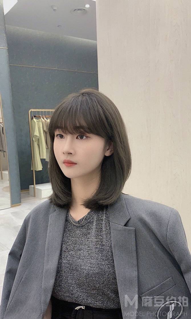 清新模特