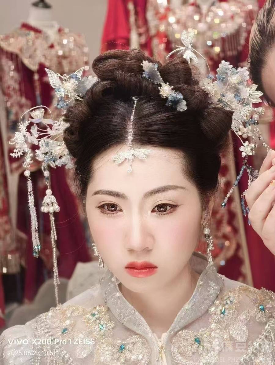 妆容模特